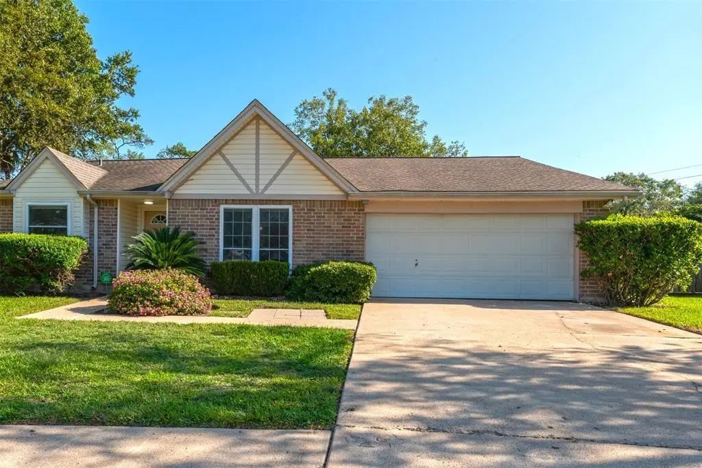 2302 Slippery Rock Court, Sugar Land