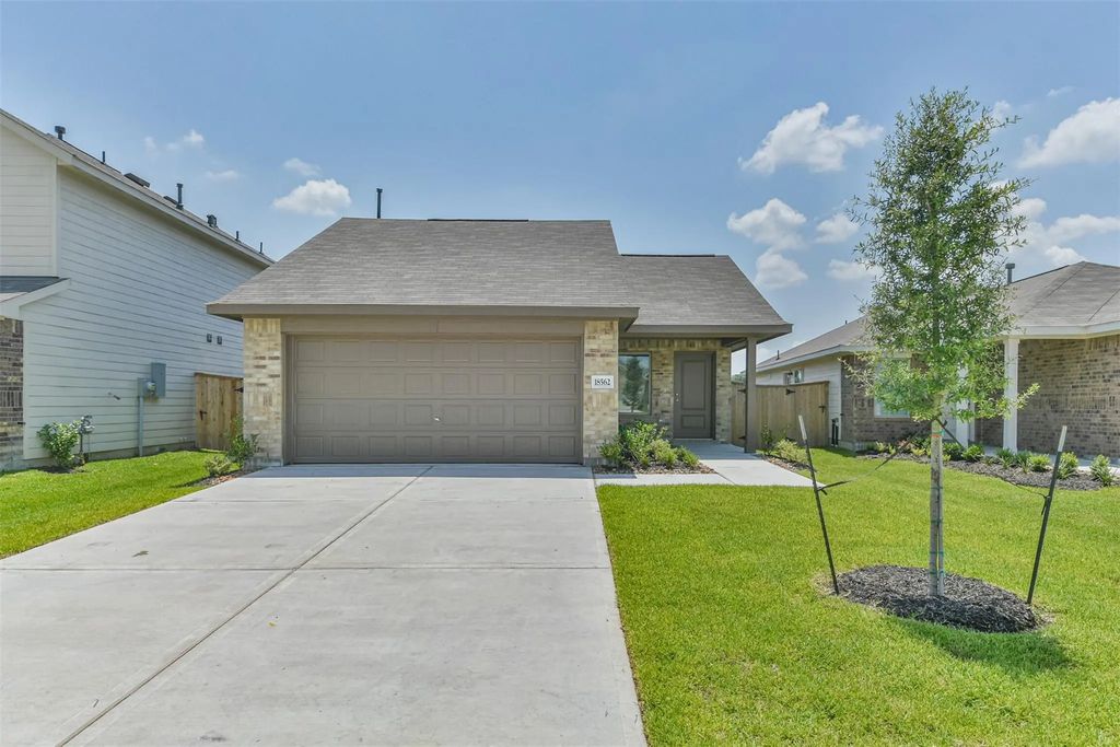 18562 Cepagatti Drive, New Caney