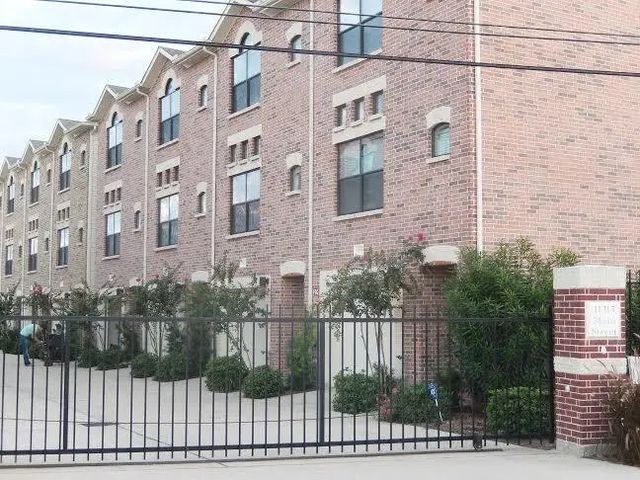 11315 Main Street 1302, Houston