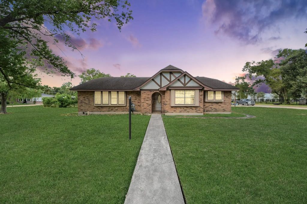 4619 Frontier Drive, Houston