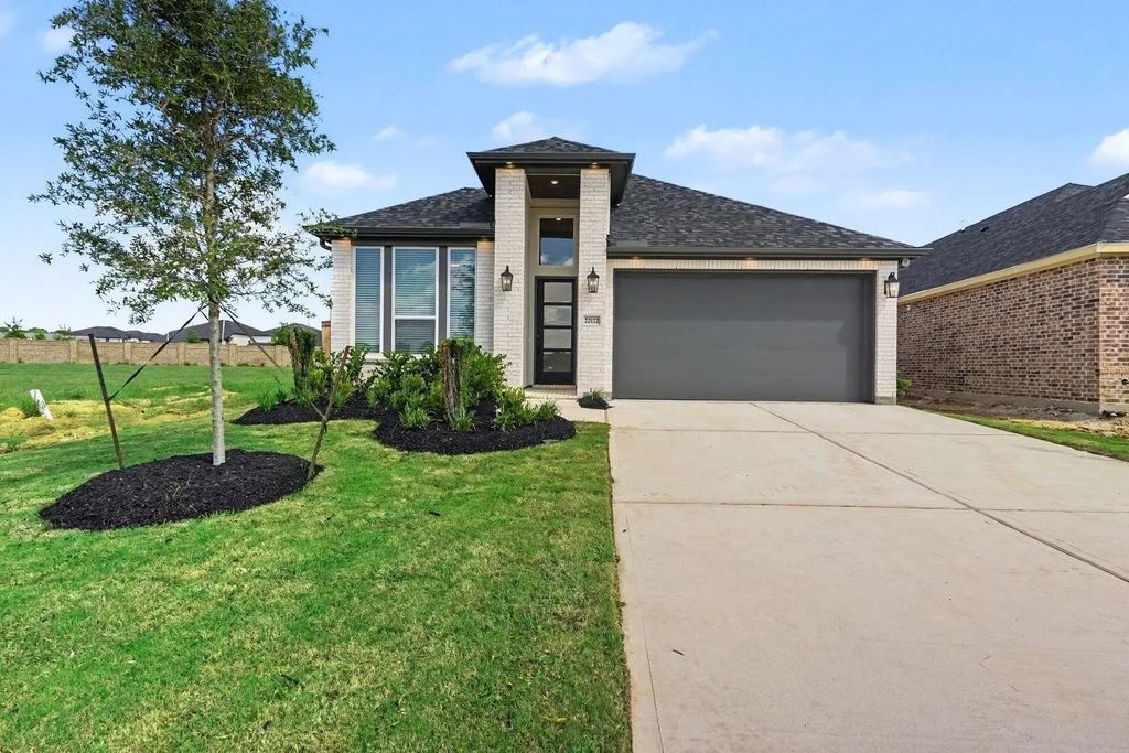 22122 Purple Bell Court, Hockley