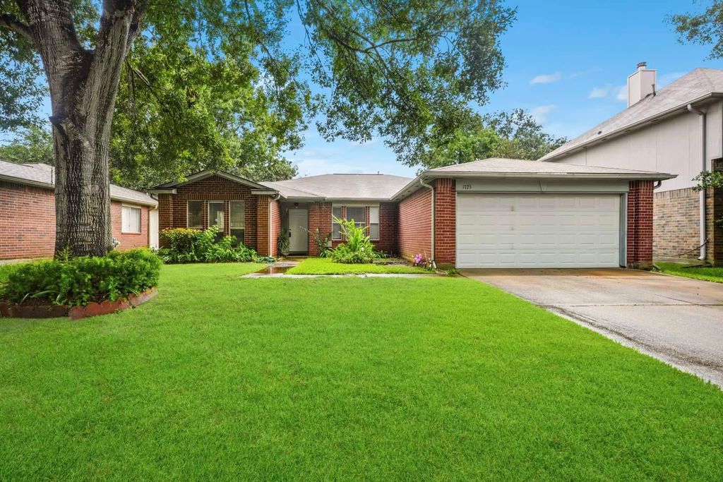 1723 Oak Ridge Drive, Kemah