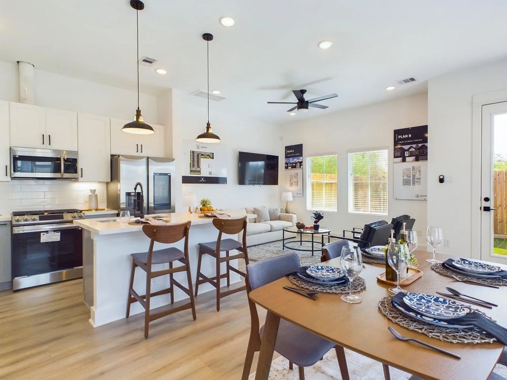 3008 Jensen Springs Lane, Houston