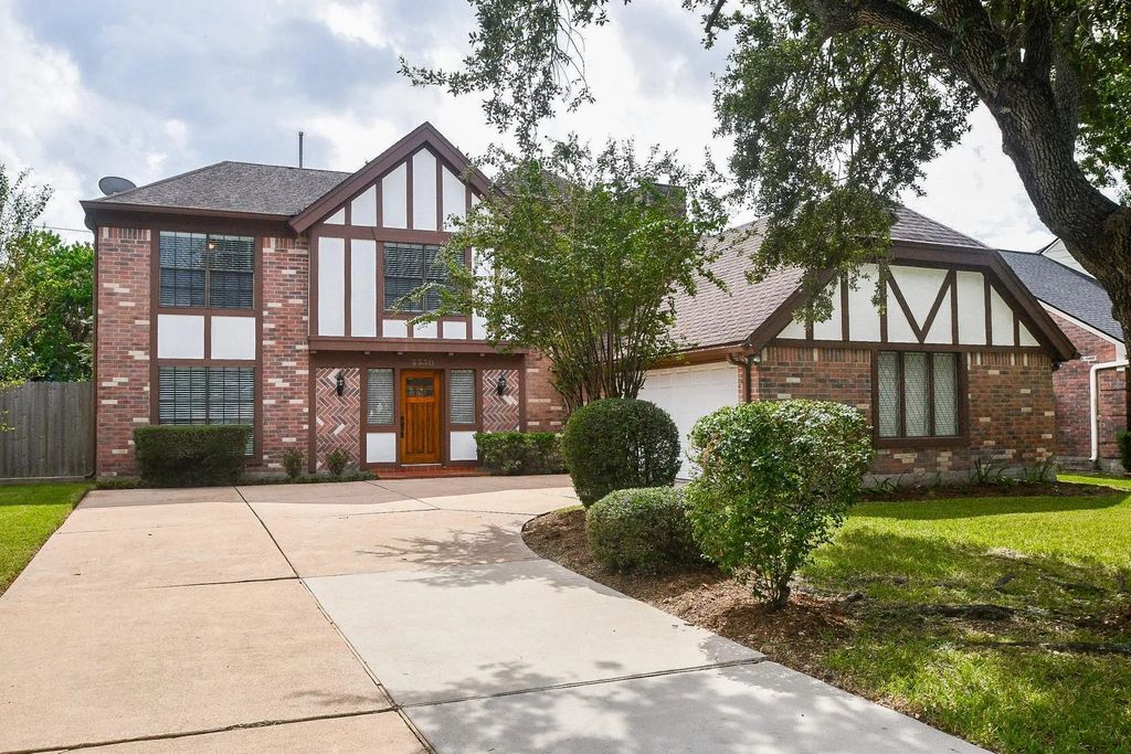 3330 S Sutton Square, Stafford