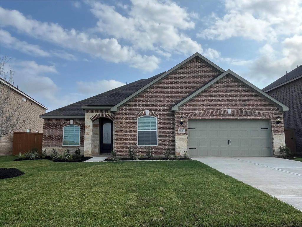 13717 Blue Breaker Drive, Texas City