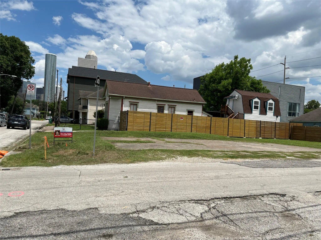 Wilson Street, Houston