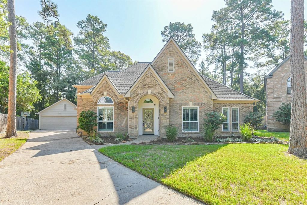 27 Hornsilver Place, The Woodlands