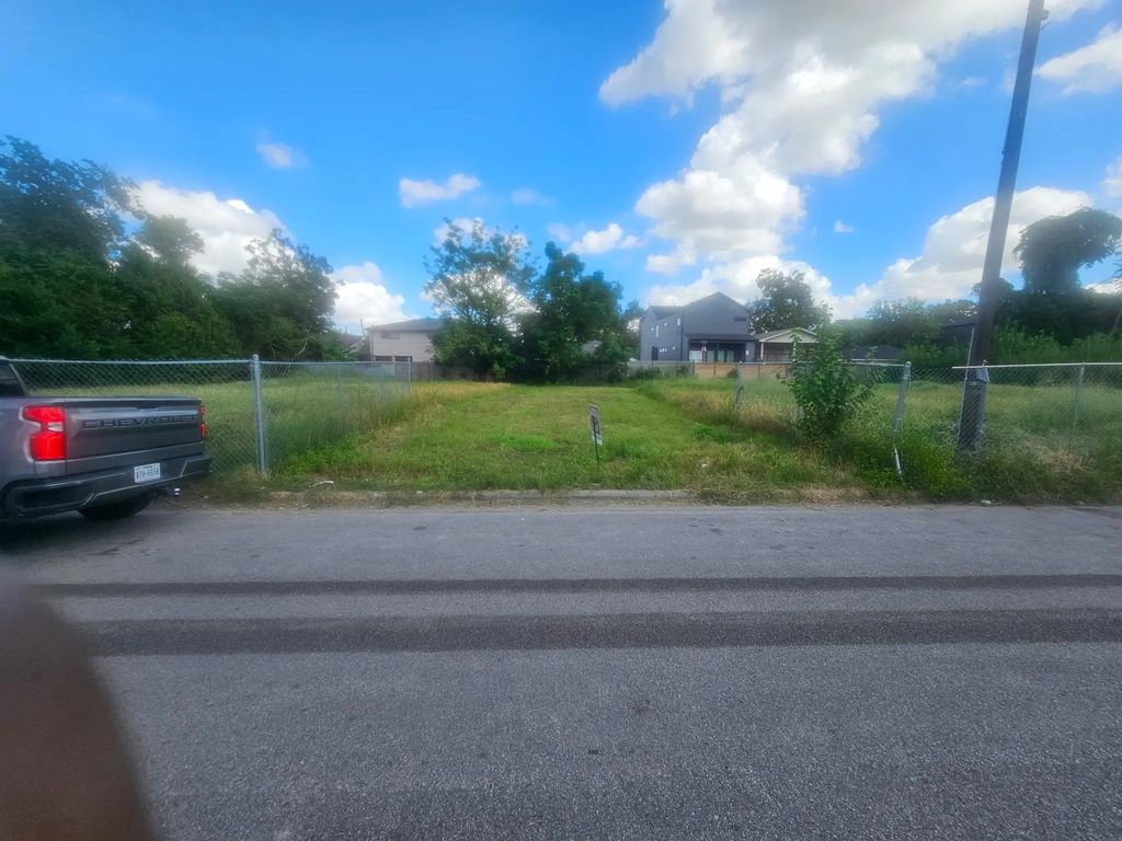1309 E 31st Street, Houston