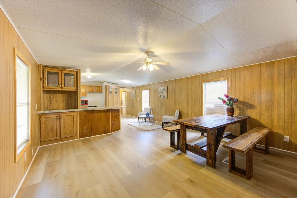 2625 Muegge Road, Rosenberg
