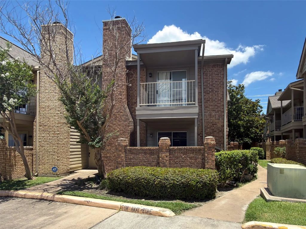 1515 Sandy Springs Road 2801, Houston