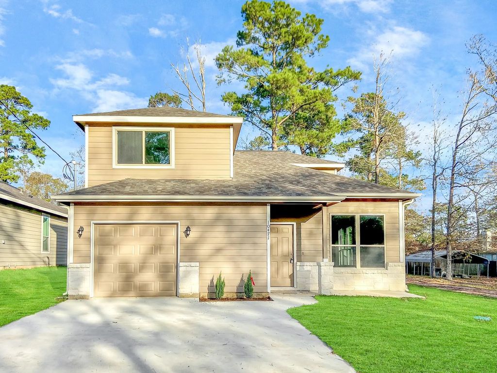 10471 Royal Adrian, Conroe