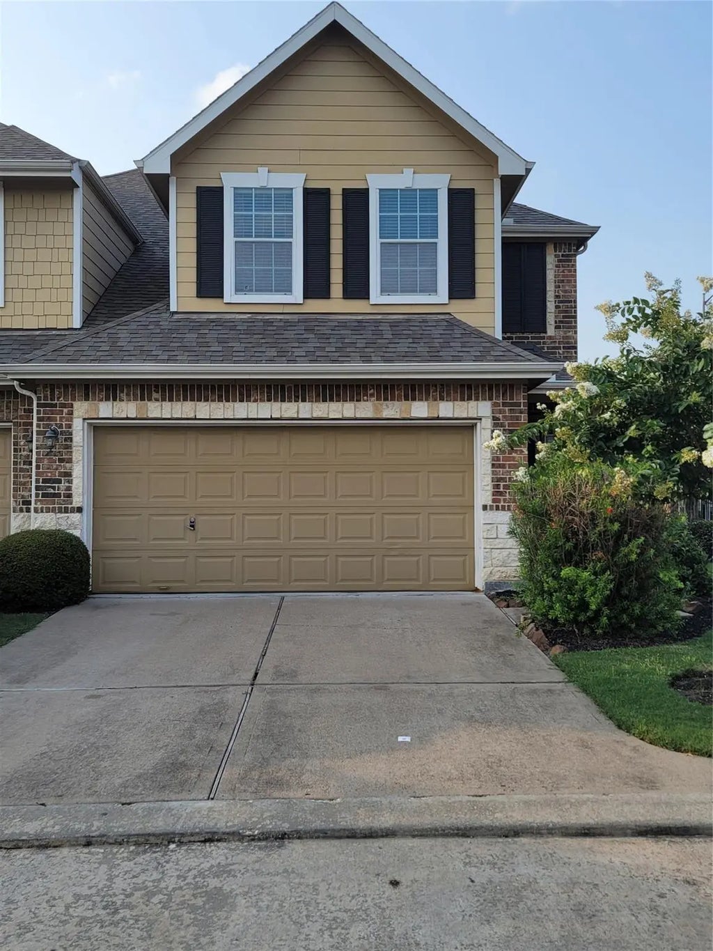 14202 Silver Hollow Lane, Houston