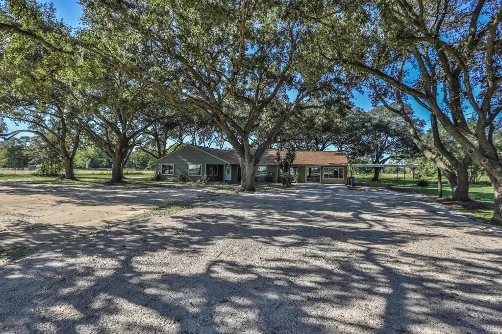 14114 Highway 36, Needville