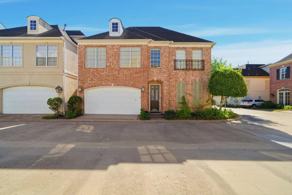 3243 N Pemberton Circle Drive, Houston