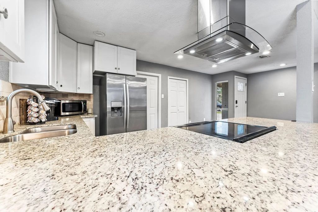 23135 Birnam Wood Boulevard, Spring