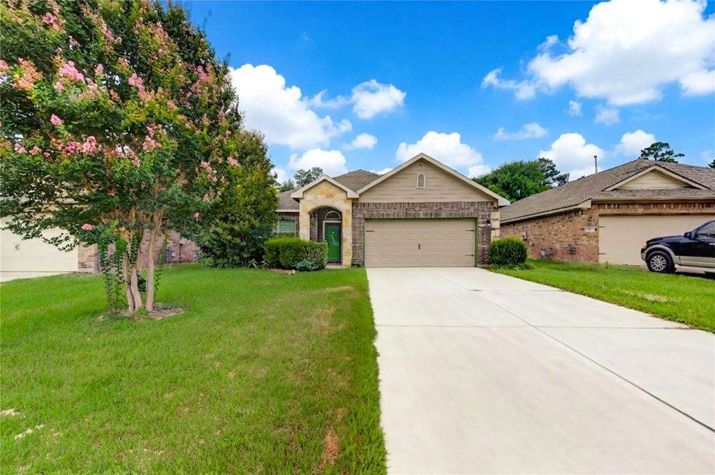 228 Country Crossing Circle, Magnolia