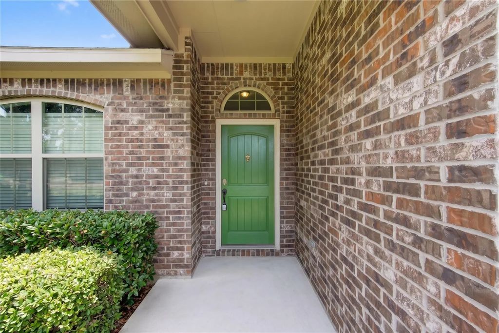 228 Country Crossing Circle, Magnolia