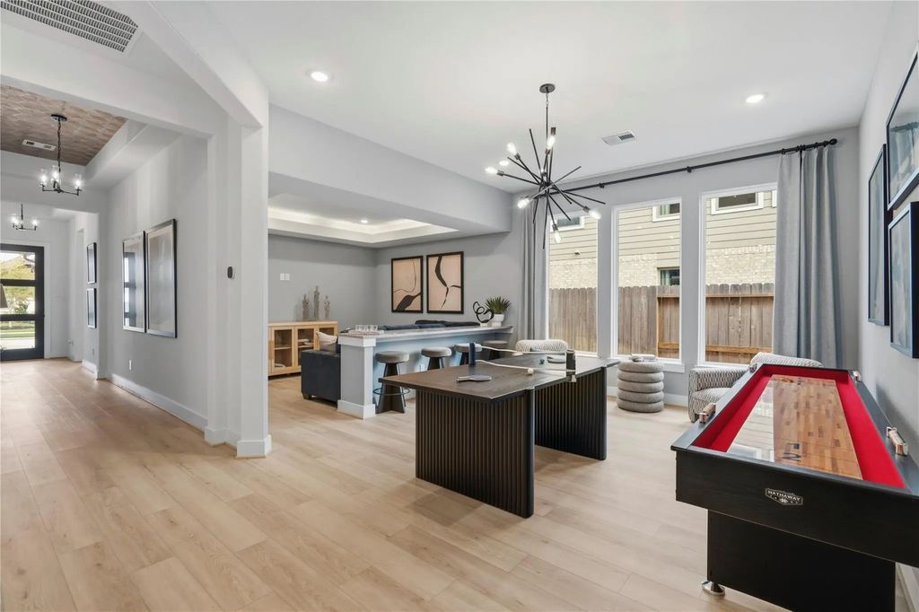 8618 Gleaming Village Way, Richmond