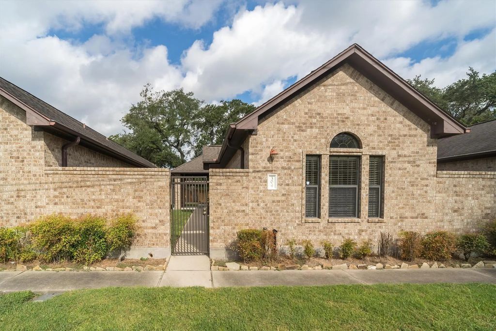 304 Reppert Street, Bacliff