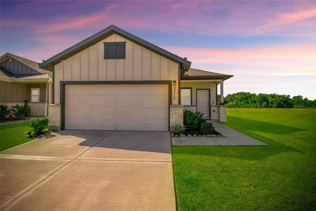 23719 Cranberry Grader Lane, Hockley
