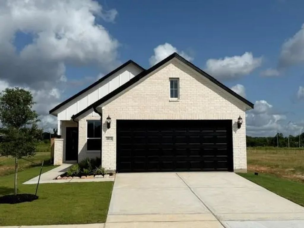 4814 Petunia Bloom, Pinehurst