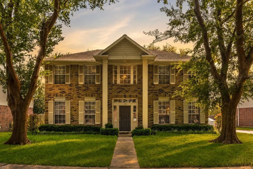 206 Scarlet Maple Drive, Sugar Land