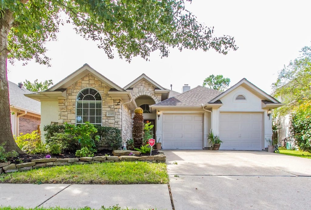 1230 Sienna Hill Drive, Houston