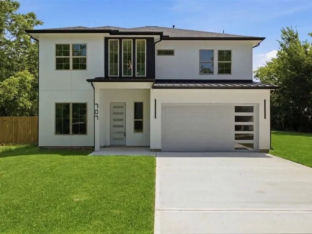 707 S Iowa Street, La Porte