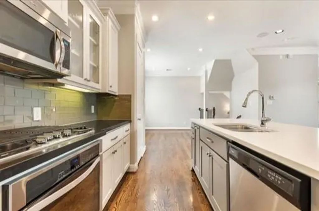 805 W 23rd Street B, Houston