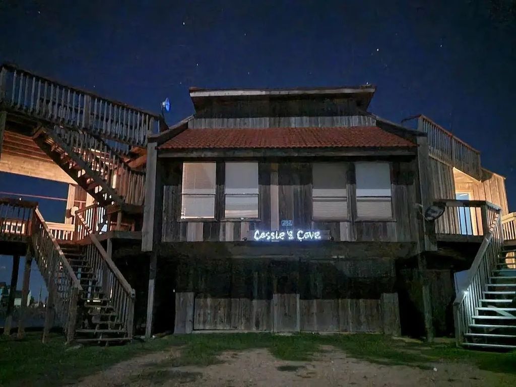 282 Private Road 640 28, Matagorda