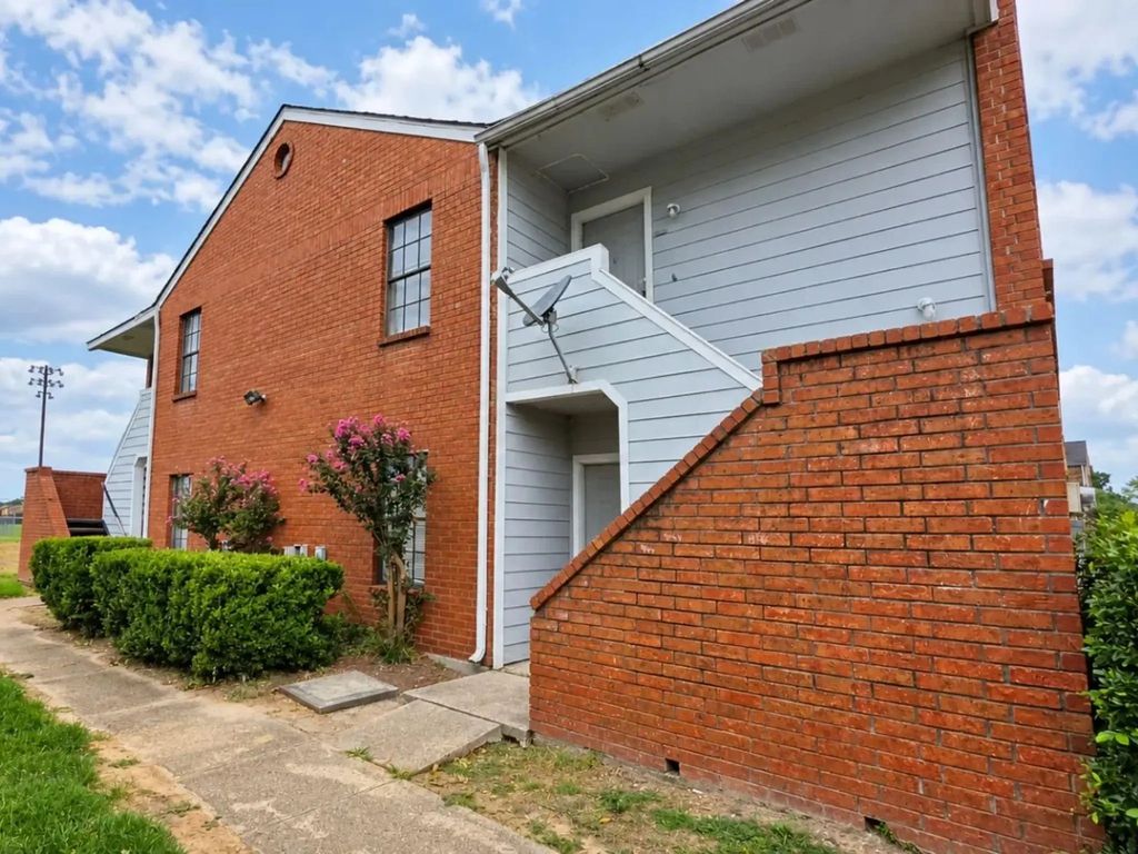 7975 Streamside Drive 2b, Houston