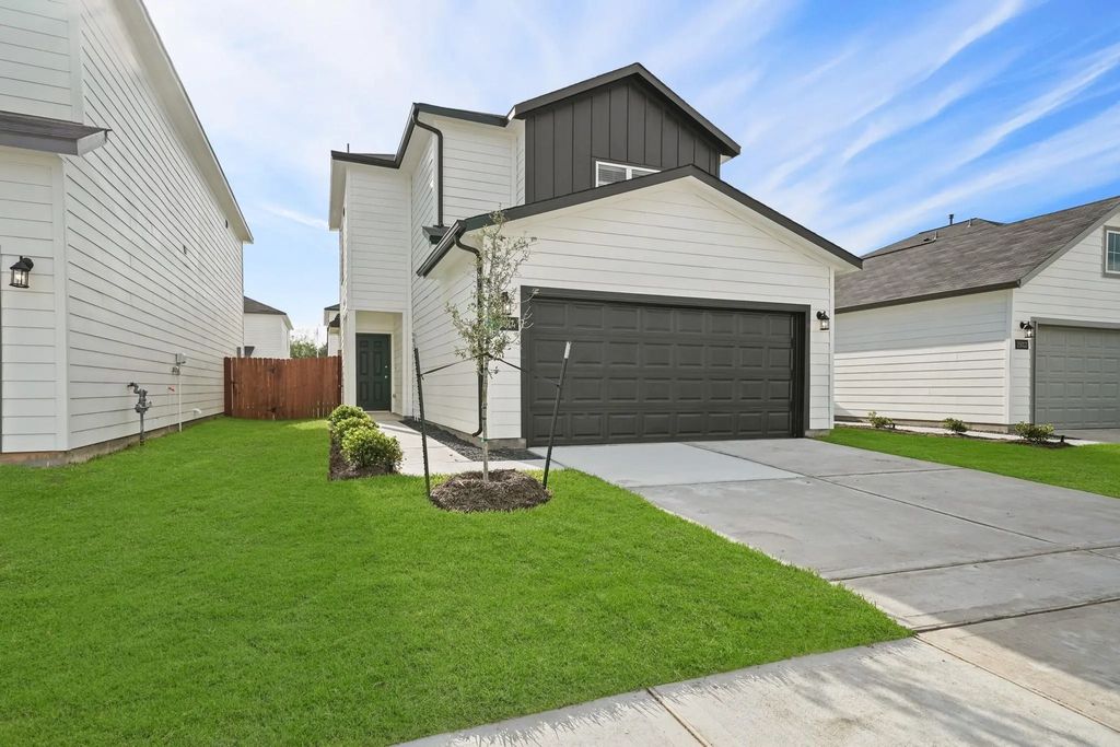 15023 Almeece Street, Houston