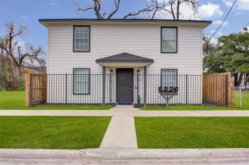 2415 Mcgowen Street, Houston