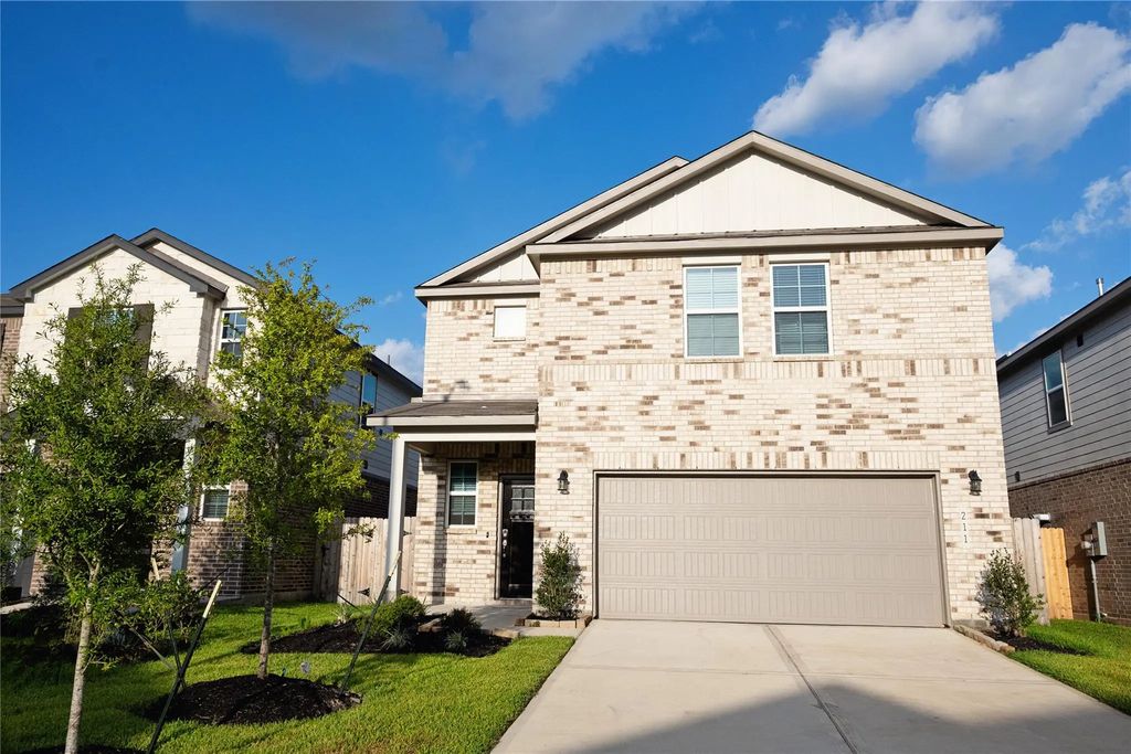 211 Brazen Forest Trail, Magnolia