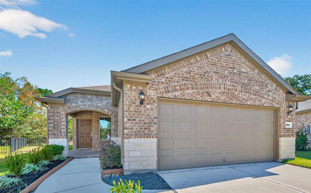 269 Flaxen Chestnut, The Woodlands