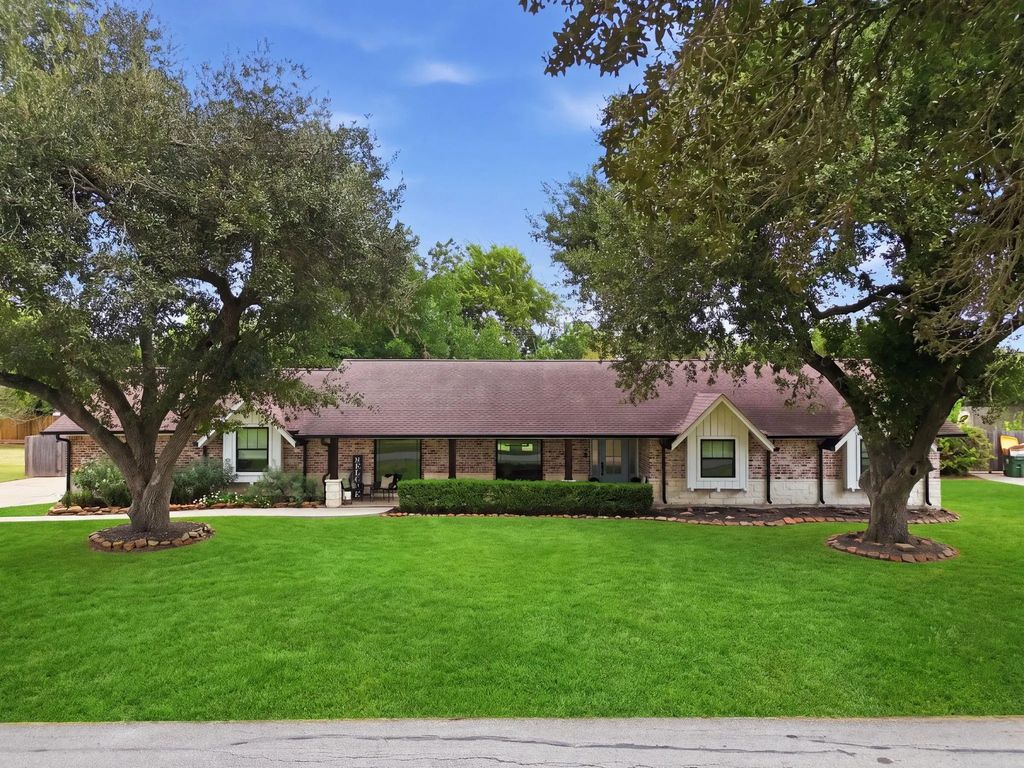 3403 Windsor Street, Pearland