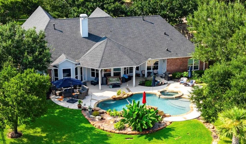 1919 Anchor Lake Lane, Katy