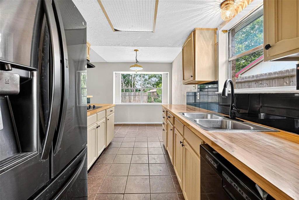 6822 Laughlin Drive, Houston