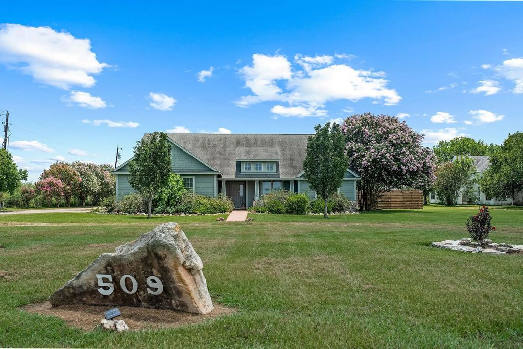 509 Seakist Road, Port Lavaca