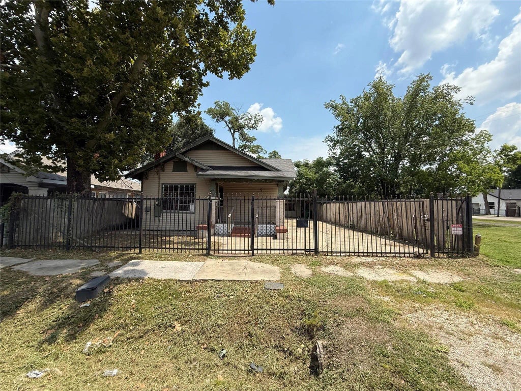 1709 Hussion Street, Houston