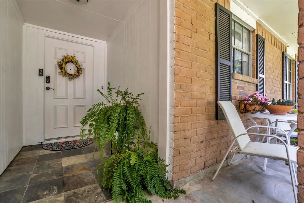 2535 Jeb Stuart Court, League City