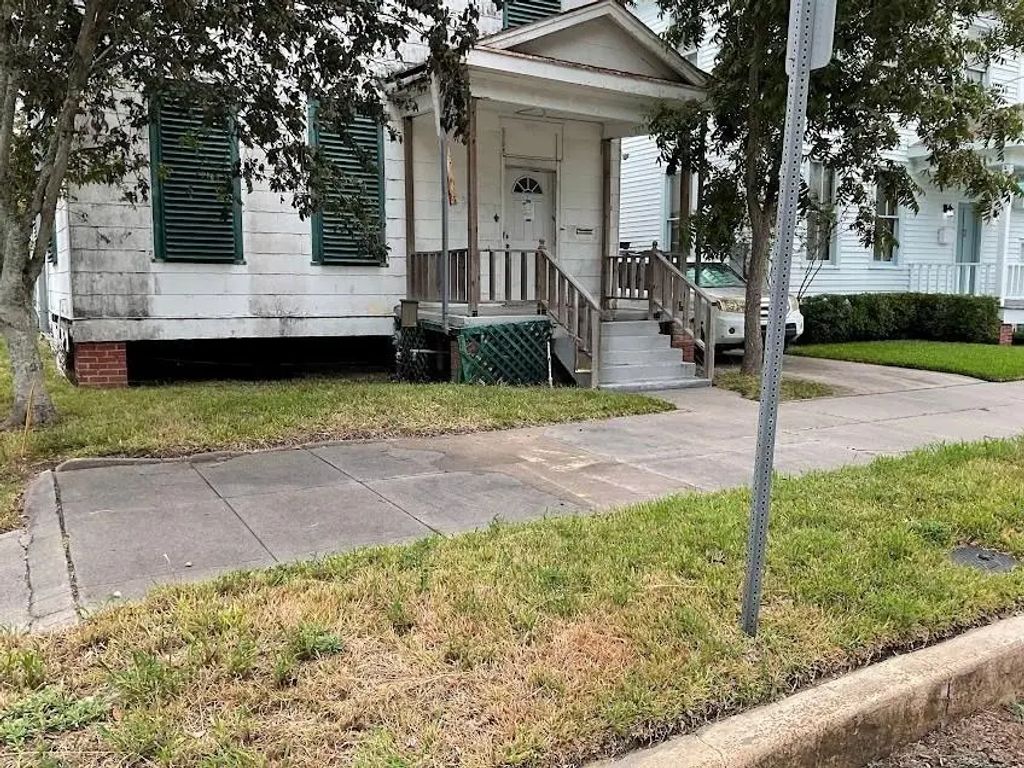 1511 37th Street, Galveston