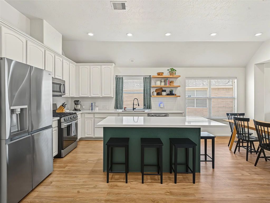 3210 Sabine Spring Lane, Katy