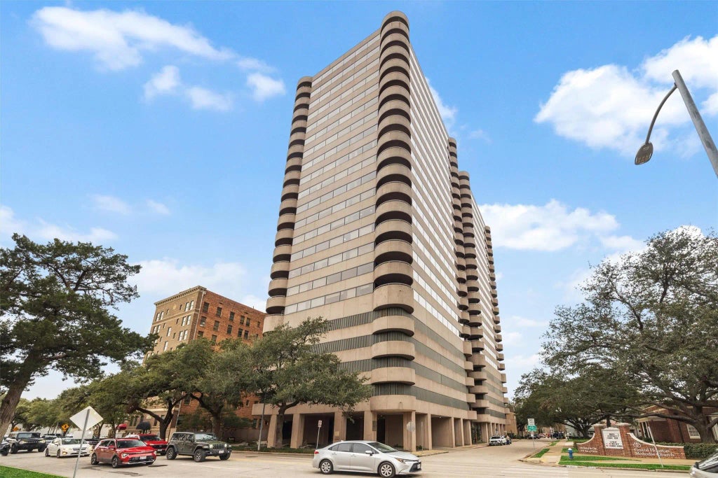5000 Montrose Boulevard 16f, Houston