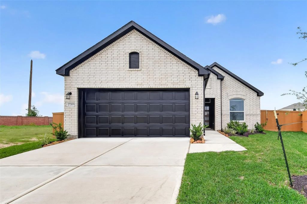 27203 Leeward Jetty Drive, Katy