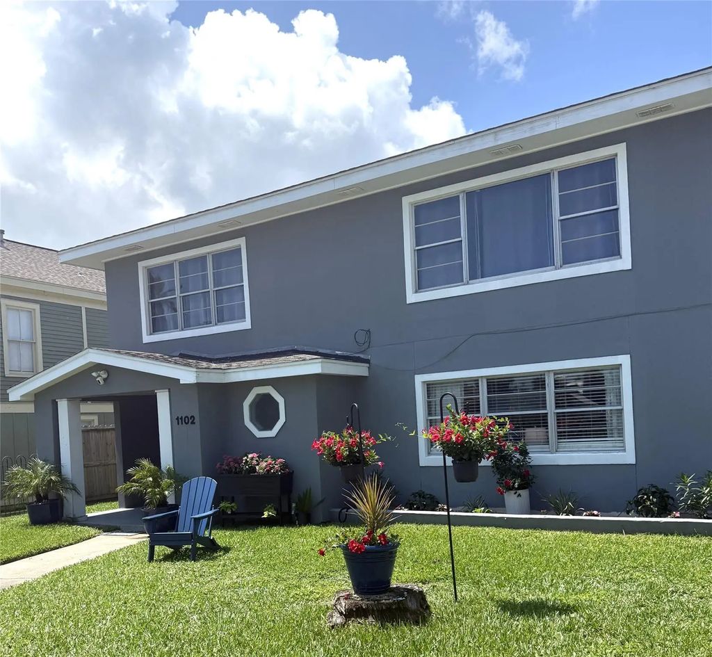 1102 Winnie Street A, Galveston