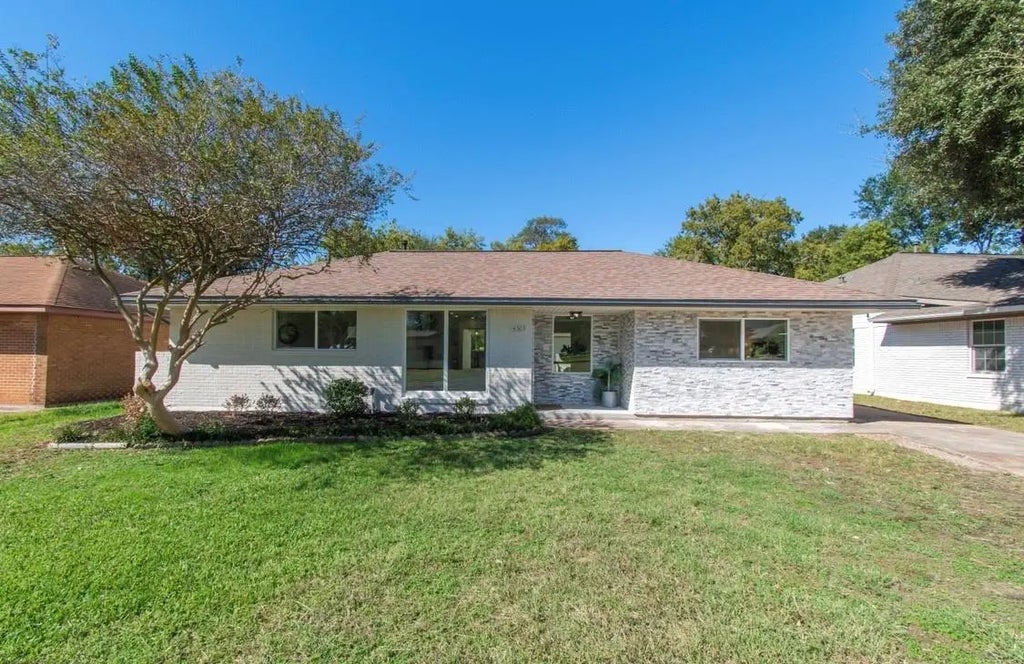 4309 Costa Rica Road, Houston