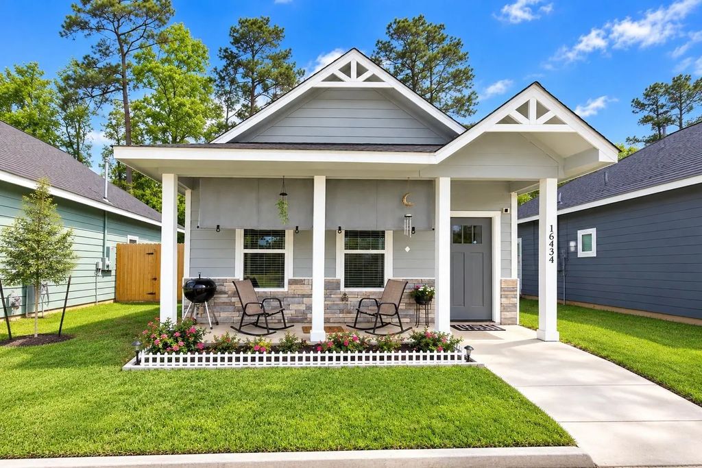 16434 Eastchase, Montgomery