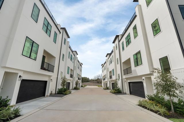 8710-87012 Ojeman Villas Drive, Houston