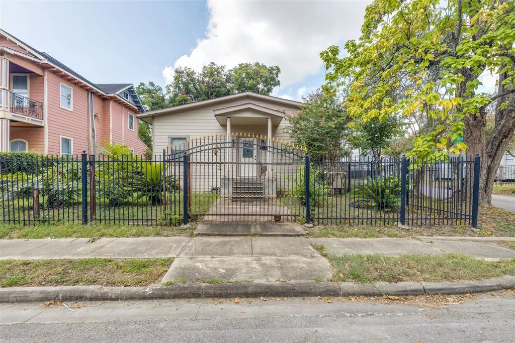 3012 Garrow Street, Houston